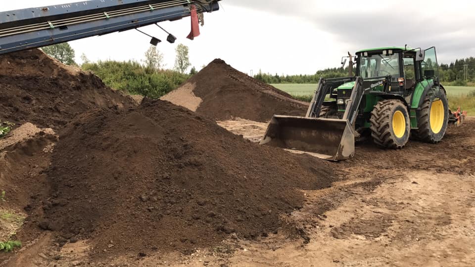 101552399_1948244345308720_7904597041513234432_n